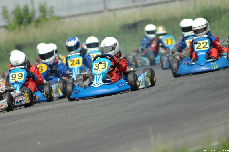 karting sport photo by Larysa Malaterre 