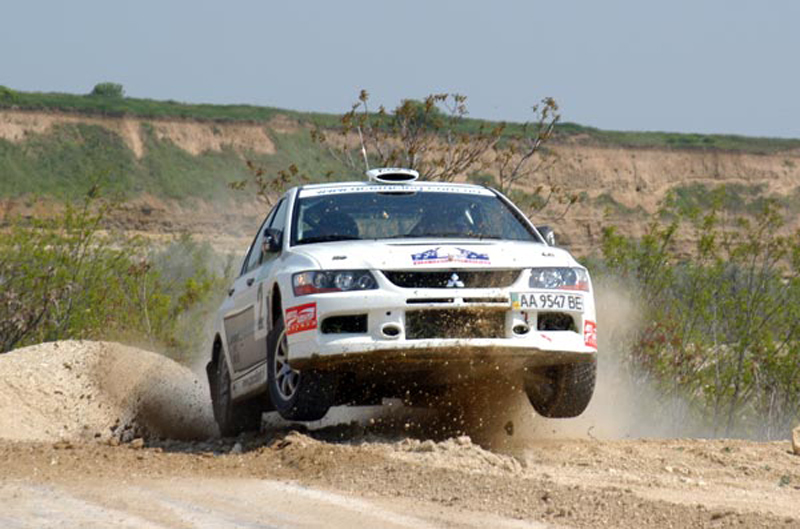 Mitsubishi Lancer Evo VI Rally Photo by Larysa Malaterre
