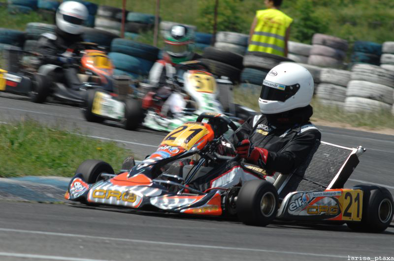 karting sport photo by Larysa Malaterre 