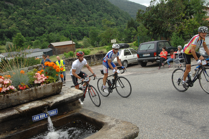 cours de velos photos by Larysa Malaterre